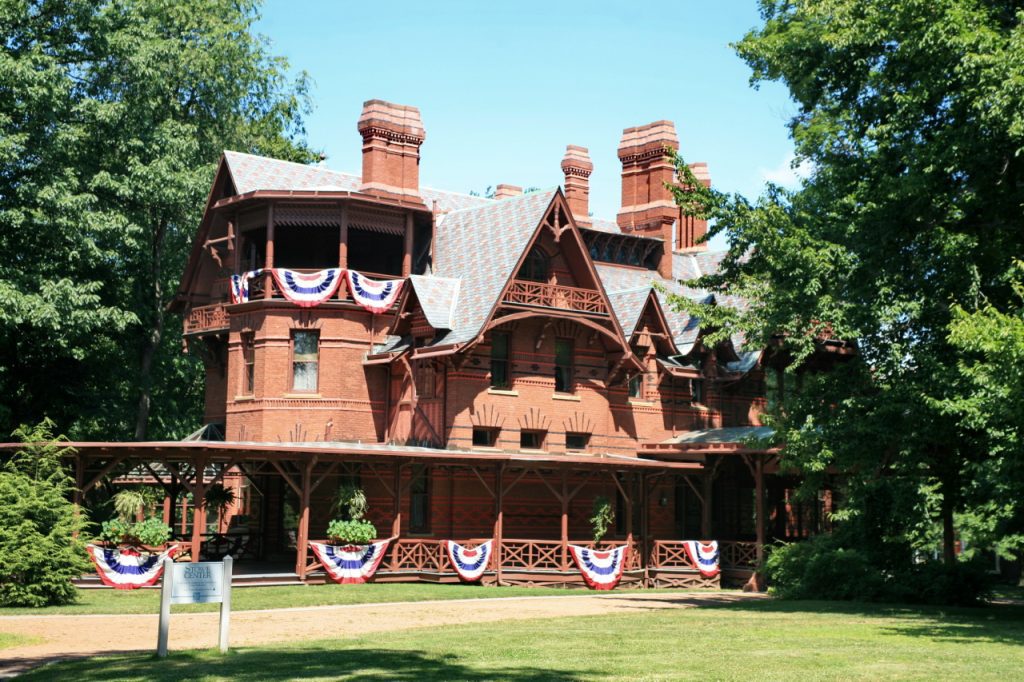 31 Best Places To Visit In Connecticut - Mark Twain House and Museum