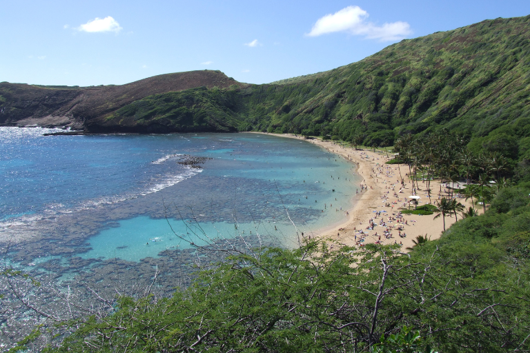 Best Places To Visit In Hawaii - Hanauma Bay Nature Preserve