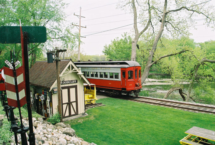 Best Places To Visit In Illinois - Fox River Trolley Museum