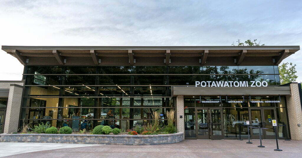 Best Places To Visit In Indiana - Potawatomi Zoo