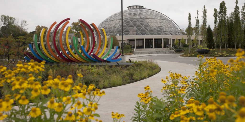 Best Places To Visit In Iowa - Greater Des Moines Botanical Garden